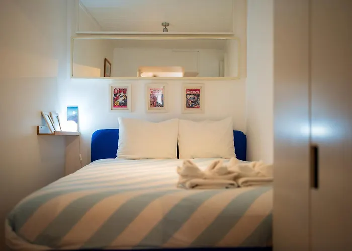 Lovely In The Heart Of Historic Alfama Appartamento Lisbona