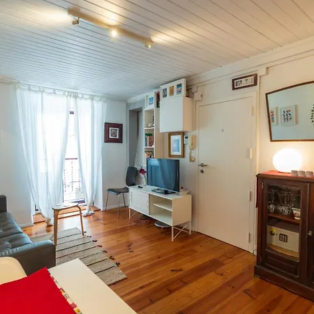 Lovely In The Heart Of Historic Alfama ליסבון