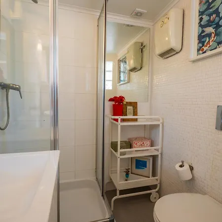 Lovely In The Heart Of Historic Alfama Appartamento